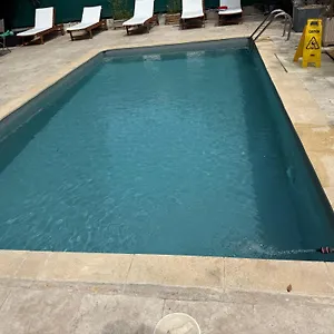 Appartement Joli Le Clos D'aix Avec Grande Terrasse Piscine Et Parking Gratuit Aix-en-Provence